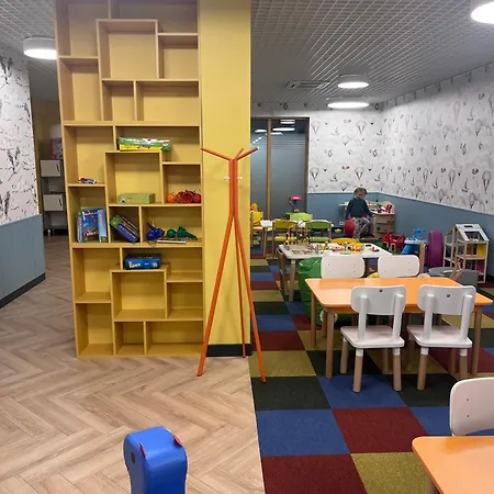 Leo Old Town Apartment- Airconditioning, Sauna, Gym, Kids'play شقة