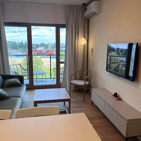 شقة Leo Old Town Apartment- Airconditioning, Sauna, Gym, Kids'play غدانسك