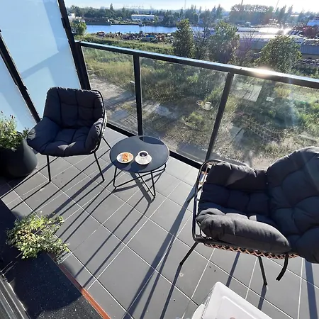Leo Old Town Apartment- Airconditioning, Sauna, Gym, Kids'play * Gdansk